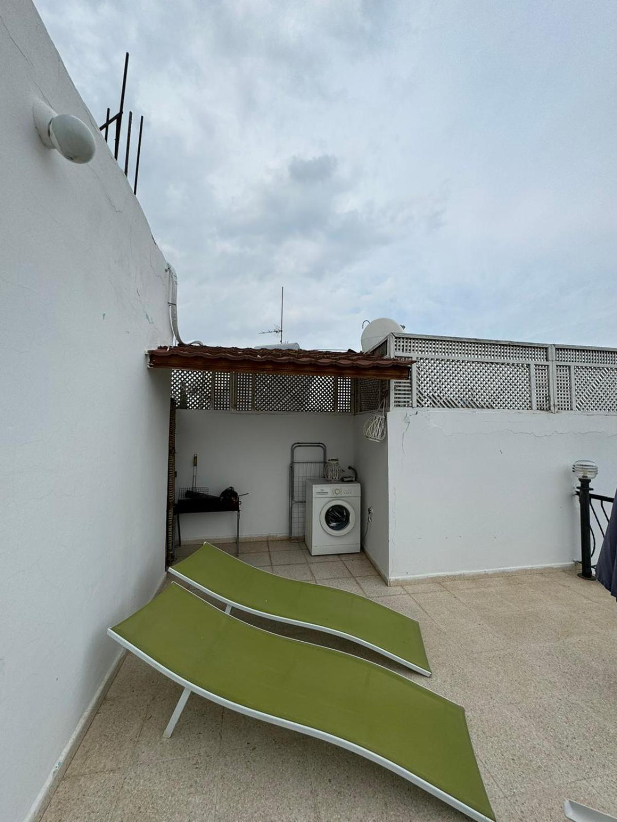 Sea Apartments Lárnaca Exterior foto